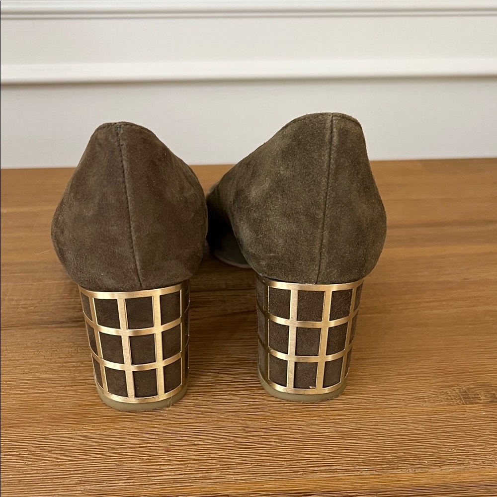 Brian Atwood Women's Heels Block Heel Pumps Olive Suede 6.5 - Picture 3 of 8